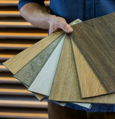 man-holding-flooring man-holding-flooring