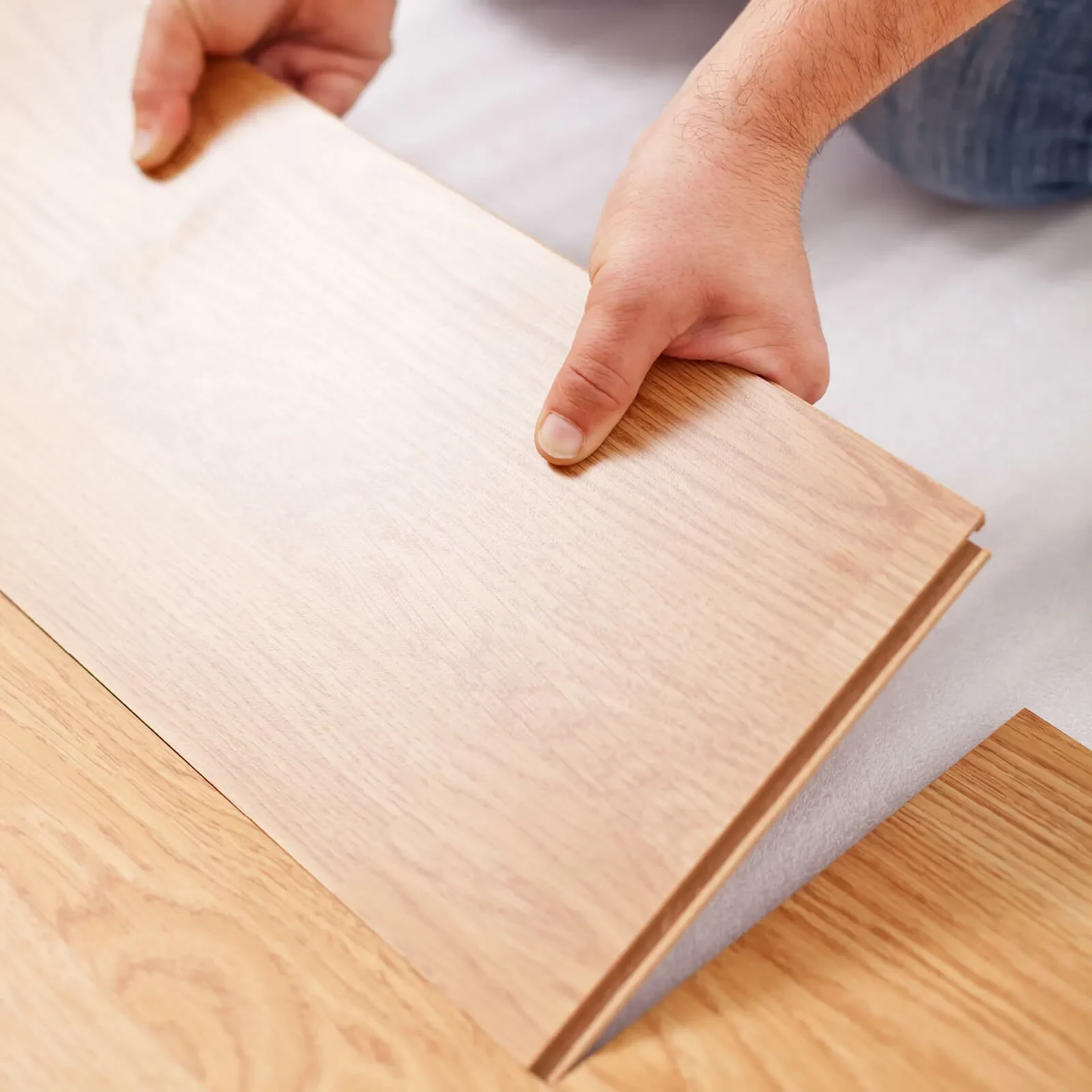 laminate_installation2_1600x1600-square